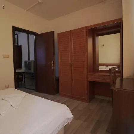 Lara Konak Aparthotel