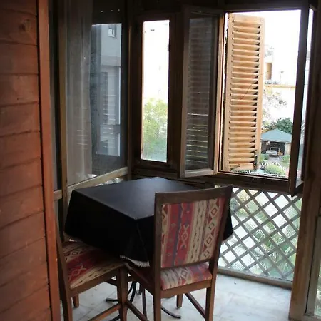 Lara Konak Aparthotel 2*